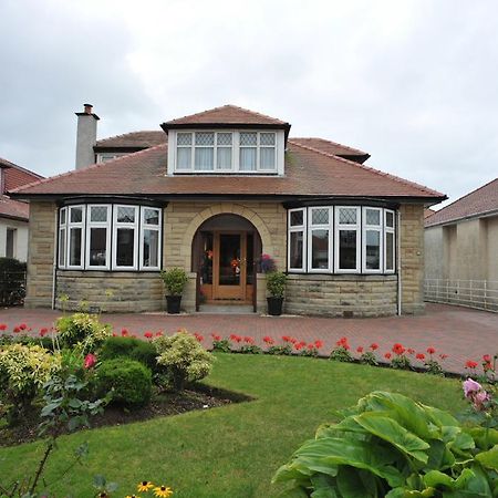 Whin Park Guest House Largs Buitenkant foto