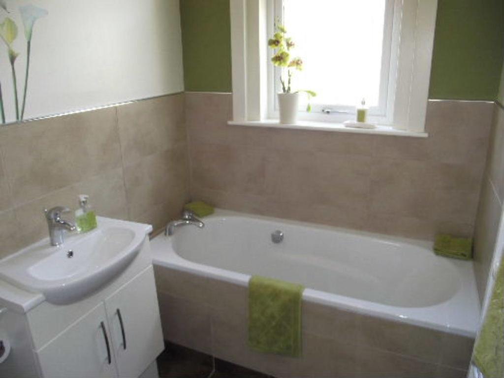 Whin Park Guest House Largs Buitenkant foto